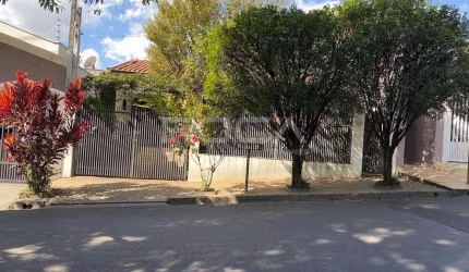 Casa Padrão à venda no Jardim Cardinalli - São Carlos