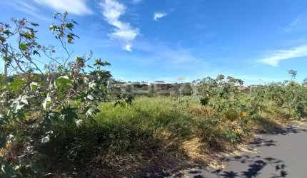 Terreno à venda no Jardim Guanabara, São Carlos  por R$ 200.000