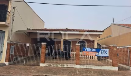 Casa Padrão à venda na Vila São José, São Carlos - 3 dormitórios e 3 vagas de garagem