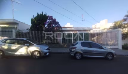 Casa de 3 dormitórios à venda no CENTRO, São Carlos - Confira!