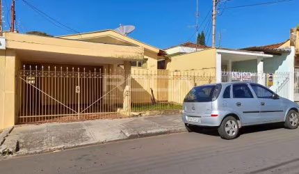 Casa com 3 quartos à venda na Vila Arnaldo, São Carlos , 111 m2 por R$ 600.000