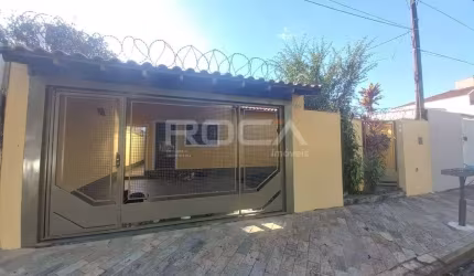 Casa com 2 quartos à venda na Rua Ricardo de Assis Pereira, 111, Jardim Ipanema, São Carlos, 180 m2 por R$ 395.000