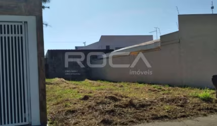 Venda de Terreno / Padrão na cidade de São Carlos
