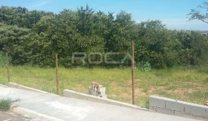 Terreno padrão à venda no Jardim das Torres, São Carlos - Excelente oportunidade!