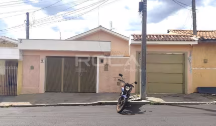 Casa de alto padrão com 3 dormitórios e churrasqueira na Vila Boa Vista