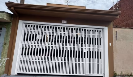 Casa à venda em São Carlos, bairro Romeu Tortorelli - 2 dormitórios, garagem coberta e muito mais!