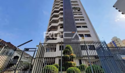 Apartamento de 3 dormitórios à venda no Centro de São Carlos