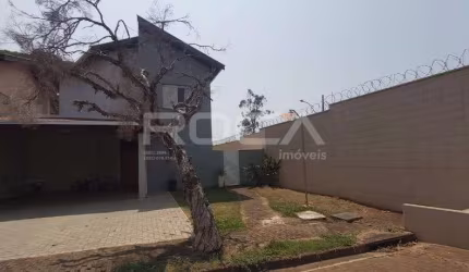 Casa de 4 dormitórios em condomínio no Planalto Paraíso, São Carlos