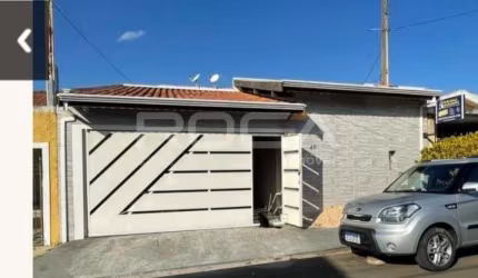 Maravilhosa Casa Padrão com 4 Dormitórios no Bairro Silvio Vilari em São Carlos