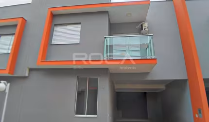 Casa à venda no Jardim São Carlos, São Carlos - 3 dormitórios e churrasqueira