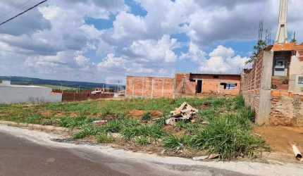 Terreno à venda no Residencial Arcoville, São Carlos - Oportunidade única!