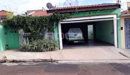 Casa Padrão de 3 dormitórios com suíte na Vila Prado, São Carlos