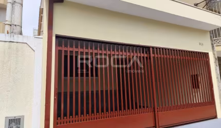 Casa de Alto Padrão com 3 Dormitórios no Bairro Cidade Jardim - São Carlos