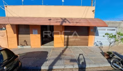 Ótimo salão comercial à venda na Vila Carmem, São Carlos!