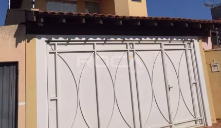 Casa com 3 quartos à venda na Rua Ângelo Perucci, 960, Centro, Ibaté, 198 m2 por R$ 690.000