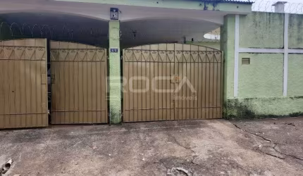 Linda Casa à Venda no Bairro Boa Vista em São Carlos - 2 Dormitórios e 2 Vagas na Garagem!