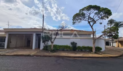 Linda casa à venda no bairro Jardim Santa Felícia em São Carlos