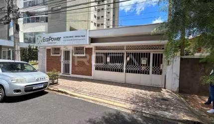 Casa de alto padrão no São Carlos Club - 4 dormitórios, 2 suítes e 5 banheiros