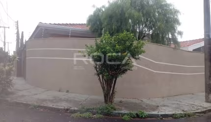 Linda casa à venda no Jardim Cardinalli, São Carlos