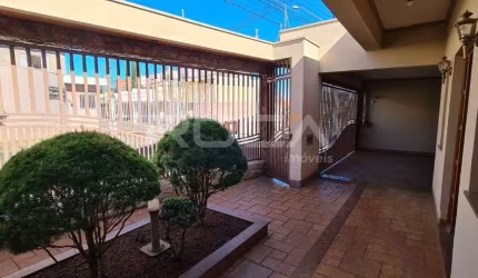 Casa com 3 quartos à venda na Rua Pastor Cyrus Basset Dawsey, 119, Jardim Cardinalli, São Carlos, 315 m2 por R$ 749.000