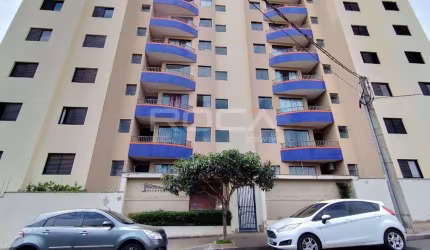 Aluguel de apartamento padrão no Jardim Santa Paula em São Carlos