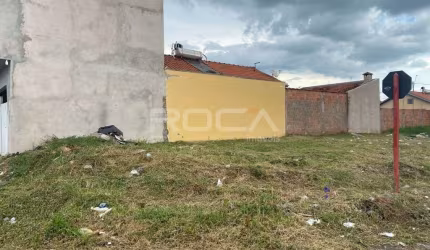 Terreno à venda no Conjunto Habitacional Planalto Verde, São Carlos  por R$ 80.000