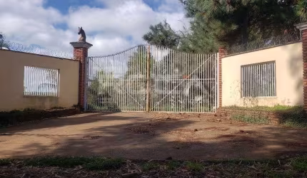 Chácara de luxo com piscina aquecida e sauna úmida em São Carlos