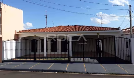 Casa com 3 quartos à venda na Cidade Jardim, São Carlos , 200 m2 por R$ 800.000