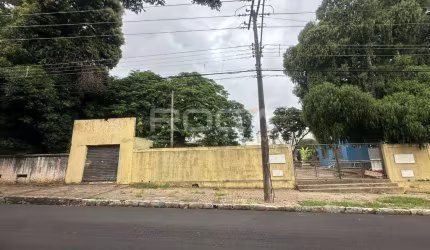 Oportunidade única: Terreno à venda na Vila Prado, São Carlos