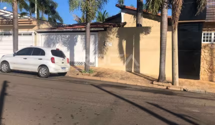 Casa Padrão à venda na Vila Carmem, São Carlos