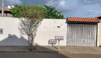 Casa padrão à venda no Jardim Embaré, São Carlos | 1 dormitório, 1 banheiro, 5 vagas