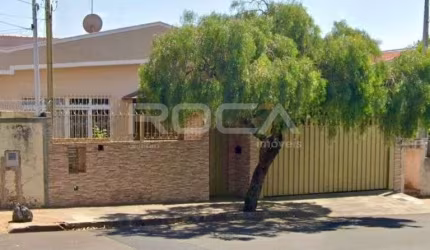Casa com 3 quartos à venda na Rua Célio Barbosa da Silva, 253, Jardim Santa Paula, São Carlos, 271 m2 por R$ 630.000