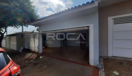 Casa em Residencial Itamarati - 2 dormitórios, suíte e 2 vagas