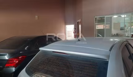 Charmosa casa de 2 dormitórios à venda em Azulville 2, São Carlos