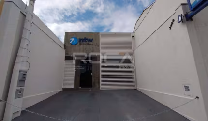 Ótimo Salão Comercial à Venda em Chácara Parollo, São Carlos