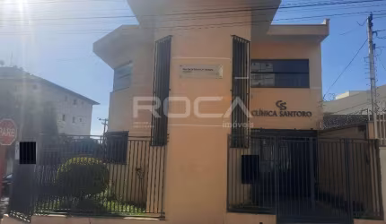 Imóvel Comercial no Jardim Paraíso - Prédio com 6 banheiros, 2 cozinhas e mais!