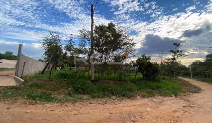 Terreno à venda no bairro Loteamento Aracê de Santo Antonio II em São Carlos