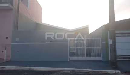 Casa padrão à venda no DOURADINHO, São Carlos: 2 dormitórios, 2 garagens!