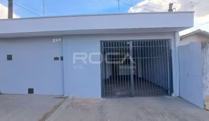 Casa Padrão em São Carlos - Jardim Paulista: 2 dormitórios, 2 banheiros, 2 garagens