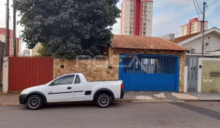 Casa padrão à venda com 3 dormitórios no Jardim Macarengo, São Carlos