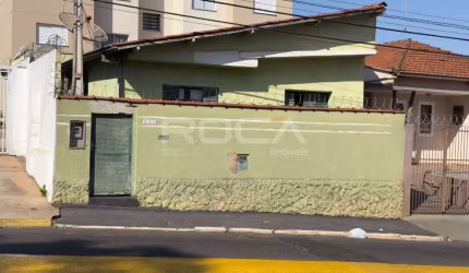 Charmosa casa à venda no bairro Parque Sabará, São Carlos