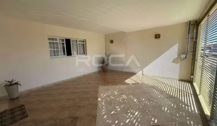 Casa padrão à venda em Chácara São João, São Carlos - 3 dormitórios, sendo 1 suíte