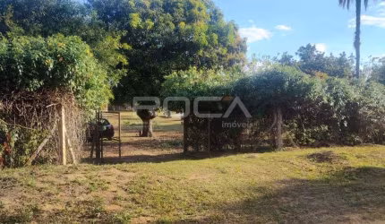 Chácara à venda em Arace de Santo Antônio, São Carlos: ideal para descanso e lazer!
