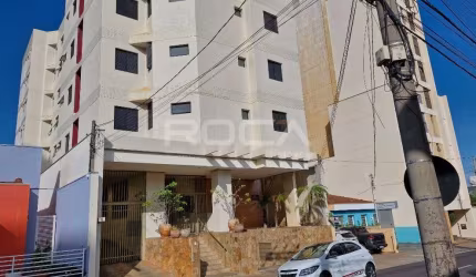 Apartamento de 3 dormitórios à venda no Centro de São Carlos