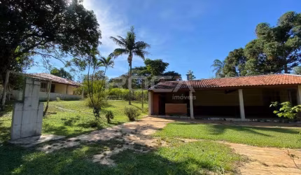 Charmosa chácara com 4 dormitórios no Parque Itaipu, São Carlos