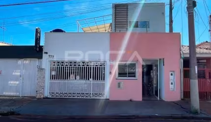 Casa de alto padrão com 2 suítes em São Carlos, no bairro Centreville