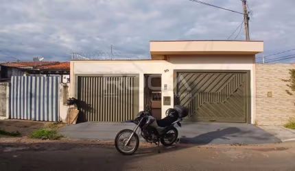 Linda Casa Padrão para Alugar em Maria Stella Faga, São Carlos