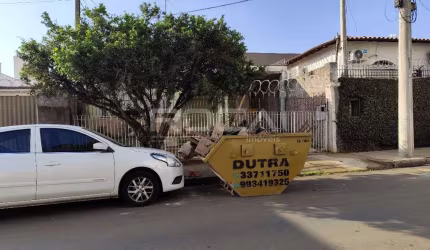 Casa comercial para alugar no Centro de São Carlos com 3 dormitórios