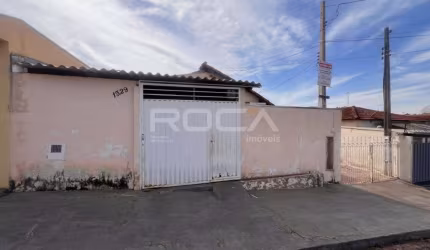 Casa à venda em São Carlos no bairro Jardim Beatriz | 2 dormitórios, garagem coberta