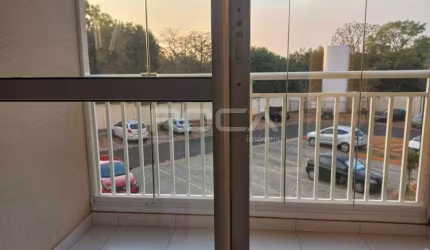 Apartamento à venda com 2 dormitórios e suíte no Parque Sabará, São Carlos